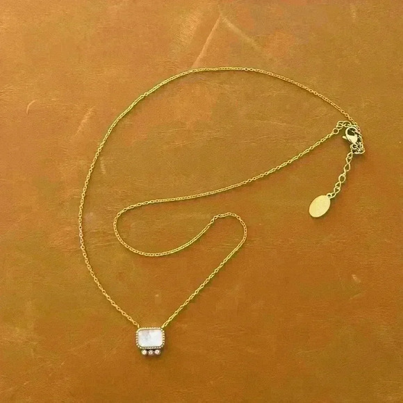 ATELIER EMMA &‎ CHLOÉ designed in Paris Chain Necklace Thesis Moon Stone - Picture 2 of 5